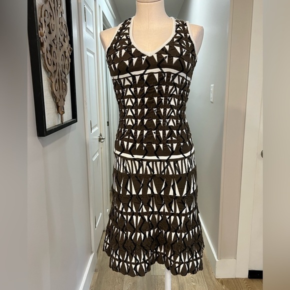 Faith Cnnexion Paris Textured Drop Waist Thick Stretchy Sleeveless Dress - Picture 2 of 13